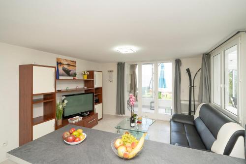 Le Jardin du Lac - Calme et Sérénité (Le Jardin du Lac - Calme et Serenite) in 梅耶里 Le Jardin du Lac - Calme et Sérénité (Le Jardin du Lac - Calme et Serenite) in 梅耶里