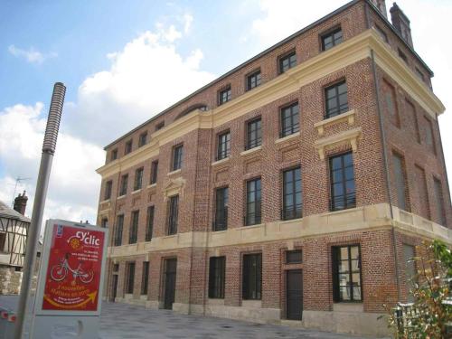 숙소 외관, Auberge de Jeunesse HI Rouen in 루앙 숙소 외관, Auberge de Jeunesse HI Rouen in 루앙