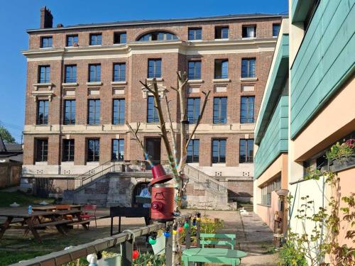 숙소 외관, Auberge de Jeunesse HI Rouen in 루앙 숙소 외관, Auberge de Jeunesse HI Rouen in 루앙