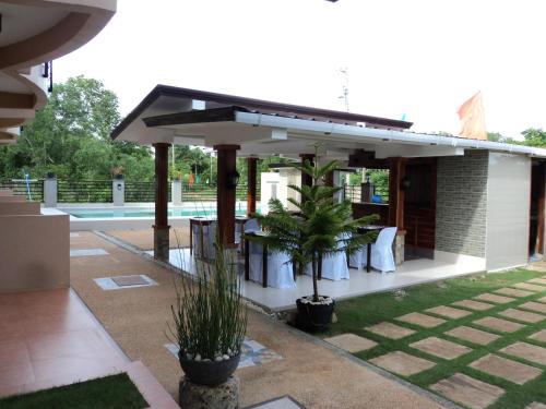 Exterior view, Greenfield Tourist Inn in Bohol Exterior view, Greenfield Tourist Inn in Bohol