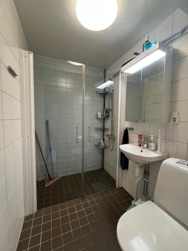 Bright & Stylish Apartment with Huge Terrace - Close to Nature in 할론베르엔 Bright & Stylish Apartment with Huge Terrace - Close to Nature in 할론베르엔