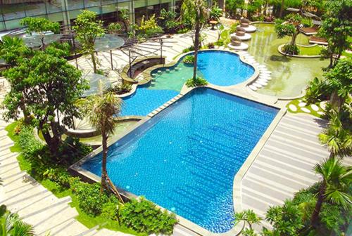 Swimming pool, Holiday Inn Cikarang Jababeka By IHG in Cikarang Swimming pool, Holiday Inn Cikarang Jababeka By IHG in Cikarang