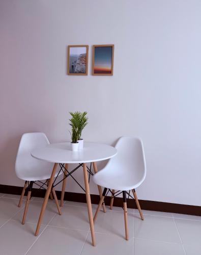 Bright & Cozy High-Rise Condo in Canlubang Bright & Cozy High-Rise Condo in Canlubang