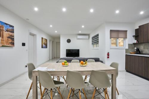 Il-Girna- Modern Seaside Accommodation in Марсаскала Il-Girna- Modern Seaside Accommodation in Марсаскала