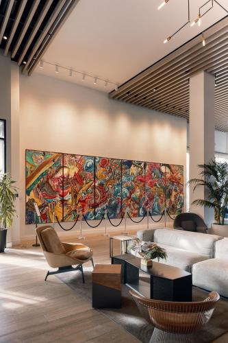 Lobby, The Glenmark, Glendale, a Tribute Portfolio Hotel in Glendale Lobby, The Glenmark, Glendale, a Tribute Portfolio Hotel in Glendale