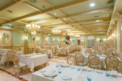 Restaurant, Hotel Azofra in Burgos Restaurant, Hotel Azofra in Burgos