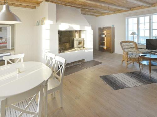 6 person holiday home in HOVA-By Traum in Hova 6 person holiday home in HOVA-By Traum in Hova