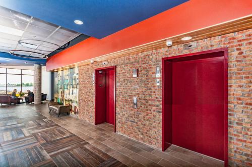 Létesítmények, Pier B Resort near Duluth nemzetközi repülőtér Létesítmények, Pier B Resort near Duluth nemzetközi repülőtér