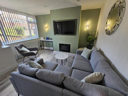 House - Sleeps 4 - Parking - Garden - City Centre in Beeston House - Sleeps 4 - Parking - Garden - City Centre in Beeston