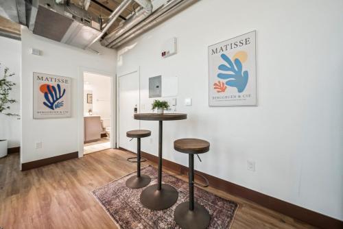 Faciliteiten, Stylish Loft 5 Min to Downtown No 212 in Cedars Faciliteiten, Stylish Loft 5 Min to Downtown No 212 in Cedars