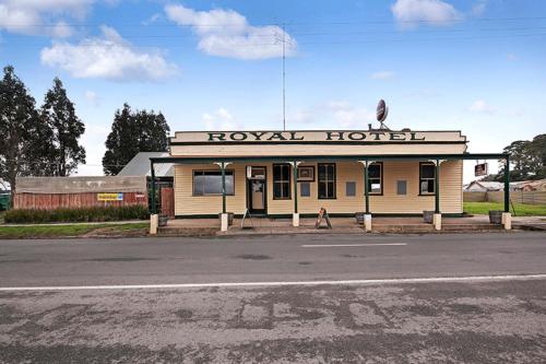 Bejárat, Royal Hotel Snake Valley in Snake Valley Bejárat, Royal Hotel Snake Valley in Snake Valley