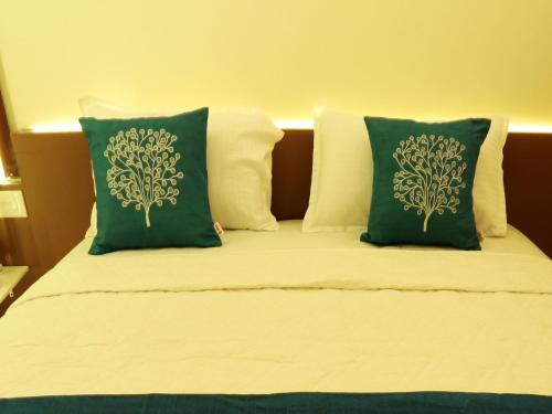 This photo about OYO 4491 George's The Royal Suite Residency shared on HyHotel.com