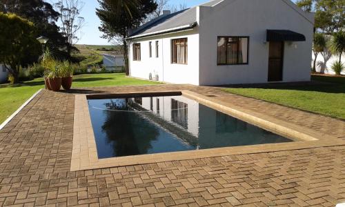 Úszómedence, Kweekkraal Guest Farm in Riversdale Úszómedence, Kweekkraal Guest Farm in Riversdale