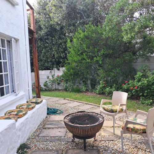 Jardim, Vermont Garden Cottage in Hermanus Jardim, Vermont Garden Cottage in Hermanus