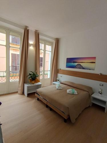 WHITE MOON CAGLIARI via Dettori 5 Centro in Cagliari WHITE MOON CAGLIARI via Dettori 5 Centro in Cagliari