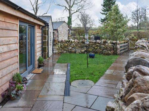 Buitenkant, Nuthatch in Crosby Garrett Buitenkant, Nuthatch in Crosby Garrett