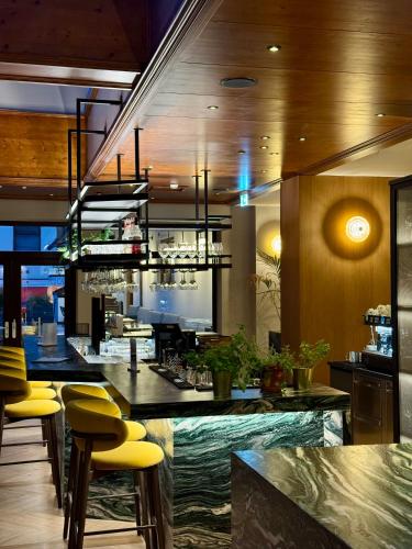 Bar/lounge, Hotel Neue Post in Zell Am See Bar/lounge, Hotel Neue Post in Zell Am See