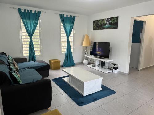 L'ile aux couleurs in Les Abymes L'ile aux couleurs in Les Abymes