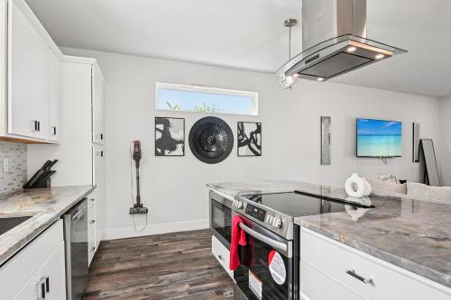 The Ultimate View House in Cedar Crest The Ultimate View House in Cedar Crest