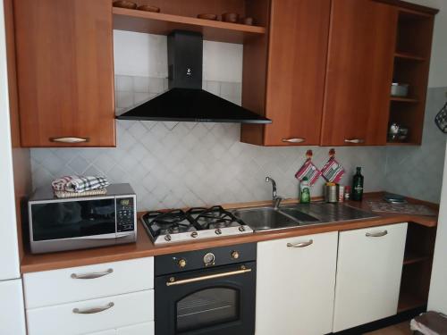 ห้องครัว, La casa di ale in ลาตินา ห้องครัว, La casa di ale in ลาตินา