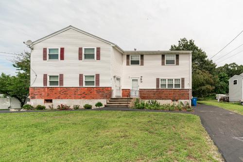 65 - 5BR Randolph - Elegant Haven near Dog Park in Randolph 65 - 5BR Randolph - Elegant Haven near Dog Park in Randolph