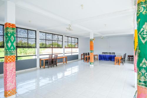 Meeting room / ballrooms, RedDoorz Plus @ Singaraja in Singaraja Meeting room / ballrooms, RedDoorz Plus @ Singaraja in Singaraja