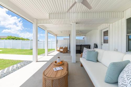 K1716 The Sandbar - New Construction Paradise, Semi Oceanfront, Private Pool in Kitty Hawk (NC) K1716 The Sandbar - New Construction Paradise, Semi Oceanfront, Private Pool in Kitty Hawk (NC)