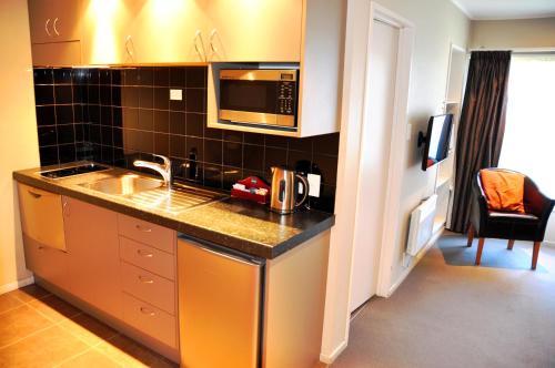 Kitchen, St James Apartments in Queenstown Kitchen, St James Apartments in Queenstown