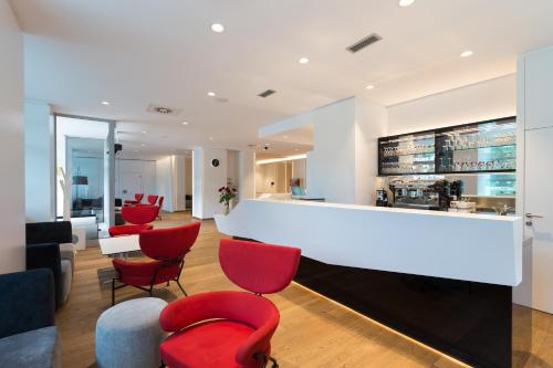 Пъб/Фоайе, M Hotel Ljubljana in Любляна Пъб/Фоайе, M Hotel Ljubljana in Любляна
