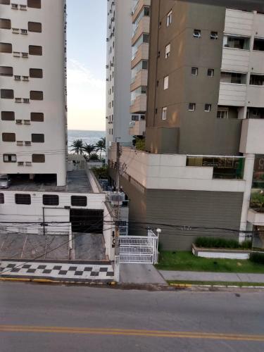 Apartamento no Guarujá - Praia Astúrias com wi-fi (Apartamento no Guaruja - Praia Asturias com wi-fi) in Vila Luis Antonio Apartamento no Guarujá - Praia Astúrias com wi-fi (Apartamento no Guaruja - Praia Asturias com wi-fi) in Vila Luis Antonio