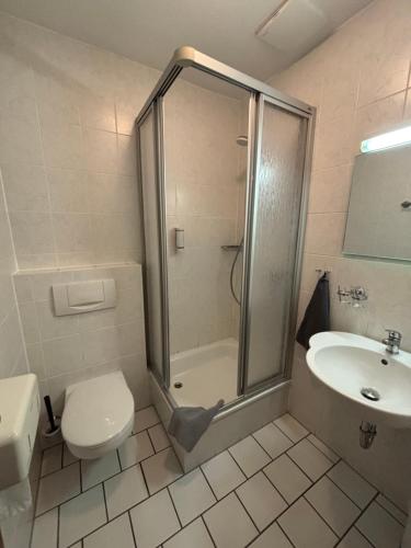 Zuhanyzó, Hotel Bierhaus in Arzbach Zuhanyzó, Hotel Bierhaus in Arzbach