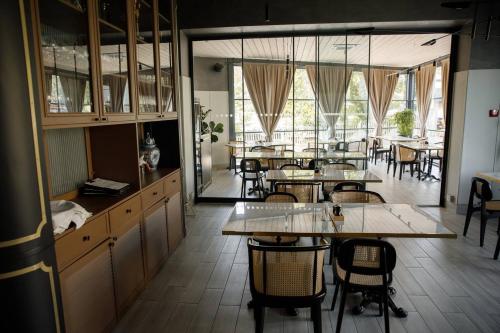 R.HOTEL in Chahor R.HOTEL in Chahor