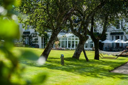 Kert, Summer Lodge Country House Hotel in Evershot Kert, Summer Lodge Country House Hotel in Evershot