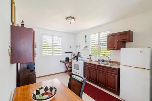 Coconut Palms Inn in Rincon Coconut Palms Inn in Rincon