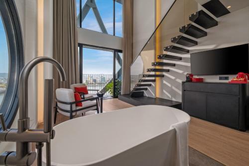 View, Caro Premium Danang Hotel near Da Nang Catheral View, Caro Premium Danang Hotel near Da Nang Catheral