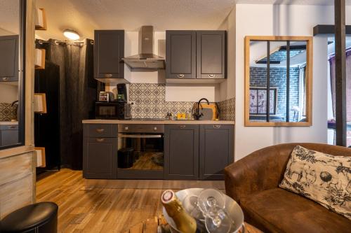 50 Nuances de Bonheur - Love Room a Rouen in Route de Lyons la Foret 50 Nuances de Bonheur - Love Room a Rouen in Route de Lyons la Foret