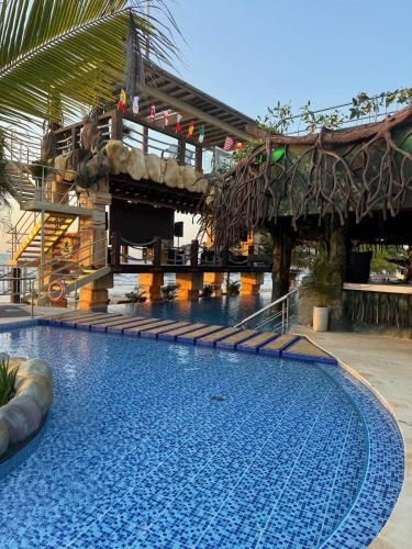 Aves de Laguna Beach in Tolu Aves de Laguna Beach in Tolu