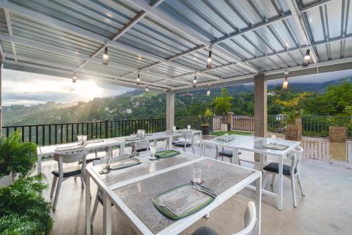 Kandy City Panorama in بيرادينيا Kandy City Panorama in بيرادينيا