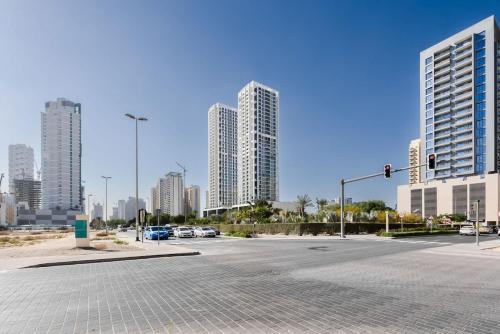 Chic 1BR with free Pool & Gym - Near Mall of Emirates near Jumeirah Village Circle Chic 1BR with free Pool & Gym - Near Mall of Emirates near Jumeirah Village Circle