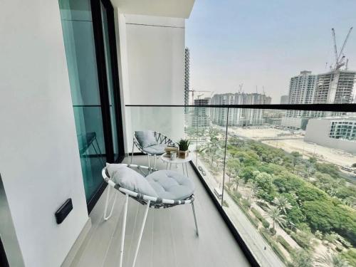 Chic 1BR with free Pool & Gym - Near Mall of Emirates near Jumeirah Village Circle Chic 1BR with free Pool & Gym - Near Mall of Emirates near Jumeirah Village Circle