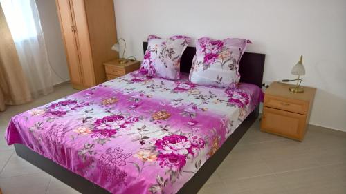 This photo about House of Flowers shared on HyHotel.com