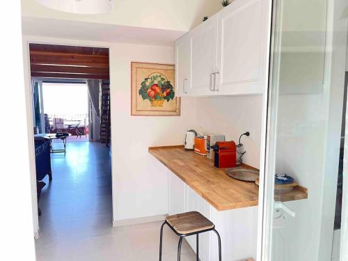 Bếp, Stunning new house with amazing sea view and pool in Porto Santo Stefano Bếp, Stunning new house with amazing sea view and pool in Porto Santo Stefano