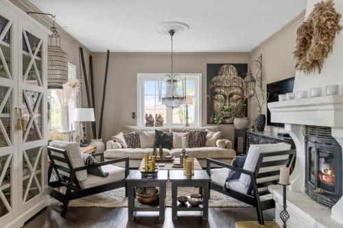 Idyllic villa near Stockholm City in 순드뷔베리 Idyllic villa near Stockholm City in 순드뷔베리