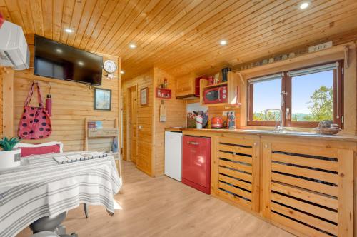 La Roulotte du Cagire - 4 pers - Pyrénées (La Roulotte du Cagire - 4 pers - Pyrenees) in Villeneuve De Riviere La Roulotte du Cagire - 4 pers - Pyrénées (La Roulotte du Cagire - 4 pers - Pyrenees) in Villeneuve De Riviere