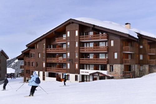 Résidence Aigue-marine - Studio pour 4 Personnes 32 (Residence Aigue-marine - Studio sur les pistes entierement renove · Acces direct aux pistes · Balcon) in La Plagne Résidence Aigue-marine - Studio pour 4 Personnes 32 (Residence Aigue-marine - Studio sur les pistes entierement renove · Acces direct aux pistes · Balcon) in La Plagne