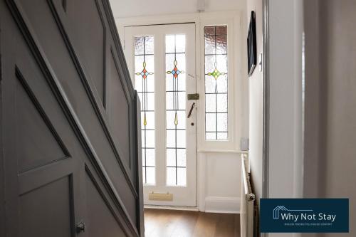 Stylish 5 bed home in Beeston in 貝斯頓中部 Stylish 5 bed home in Beeston in 貝斯頓中部