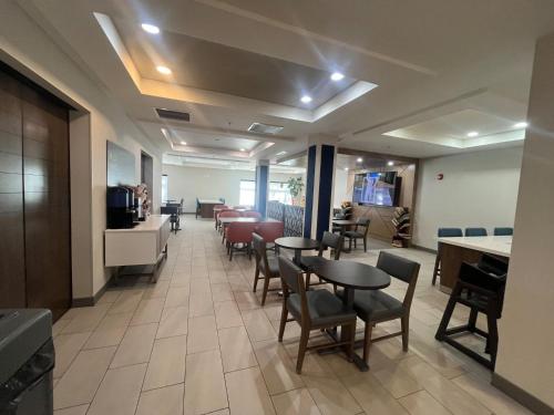 Essen und Erfrischungen, Holiday Inn Express Hotel Twin Falls By IHG in Twin Falls (ID) Essen und Erfrischungen, Holiday Inn Express Hotel Twin Falls By IHG in Twin Falls (ID)