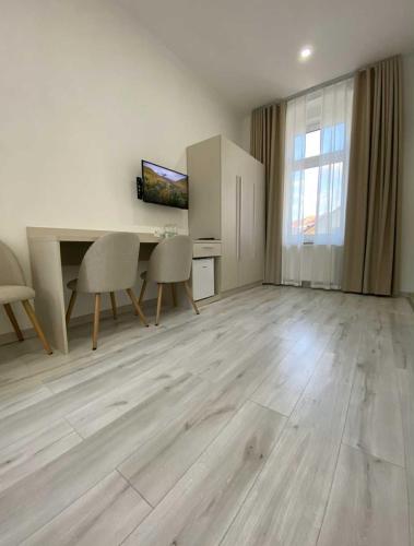 Hotel U Radnice Aš (Hotel U Radnice As) in Mostov Hotel U Radnice Aš (Hotel U Radnice As) in Mostov