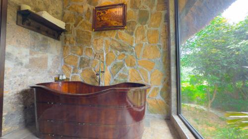 Shower, Mai Chau Ecolodge in Mai Chau (Hoa Binh) Shower, Mai Chau Ecolodge in Mai Chau (Hoa Binh)