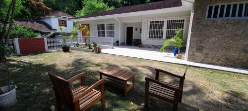 Studio Bucolico proximo ao Cristo Redentor in Cosme Velho Studio Bucolico proximo ao Cristo Redentor in Cosme Velho